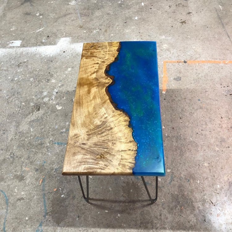Обеденный стол из слэба дерева и эпоксидной смолы F9105